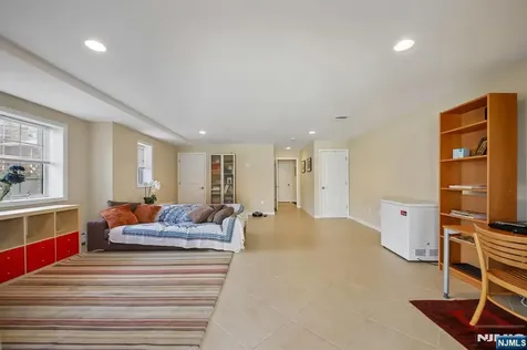1547 13th Street Fort Lee NJ 07024