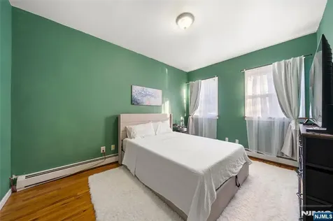 37 47th Street Weehawken NJ 07086