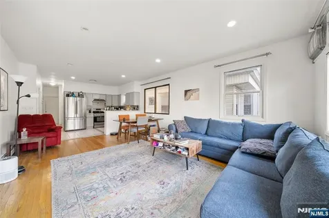 37 47th Street Weehawken NJ 07086