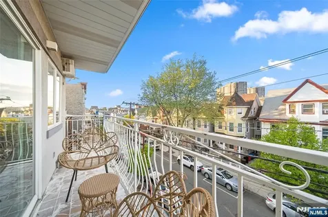 37 47th Street Weehawken NJ 07086