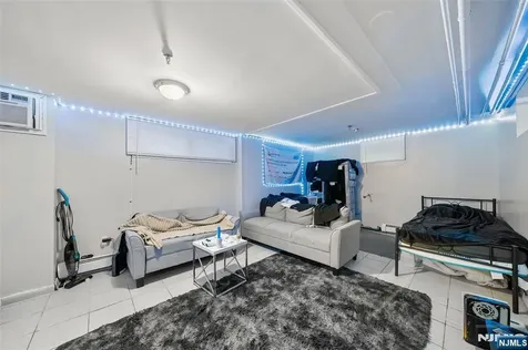 37 47th Street Weehawken NJ 07086
