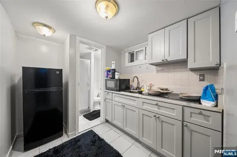 37 47th Street Weehawken NJ 07086