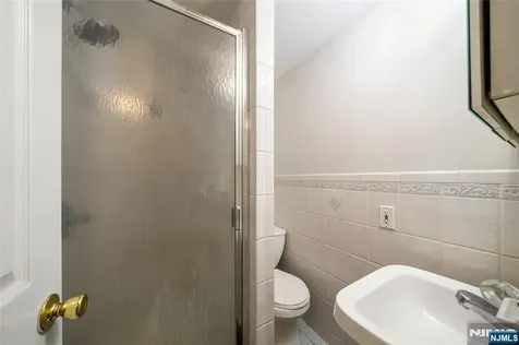 37 47th Street Weehawken NJ 07086