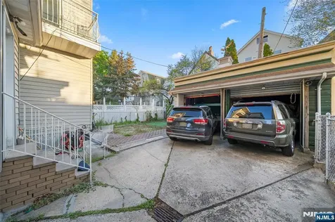 37 47th Street Weehawken NJ 07086