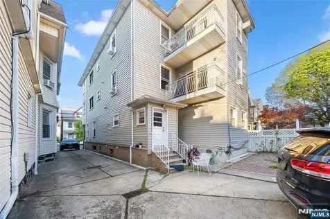 37 47th Street Weehawken NJ 07086