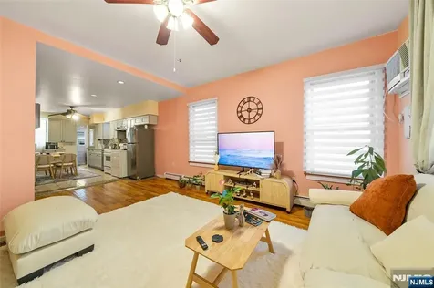 37 47th Street Weehawken NJ 07086