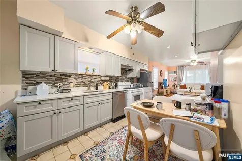 37 47th Street Weehawken NJ 07086