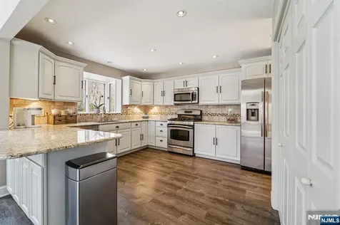 30 Ironia Mendham Road Chester Township NJ 07930