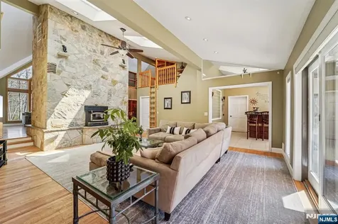 30 Ironia Mendham Road Chester Township NJ 07930
