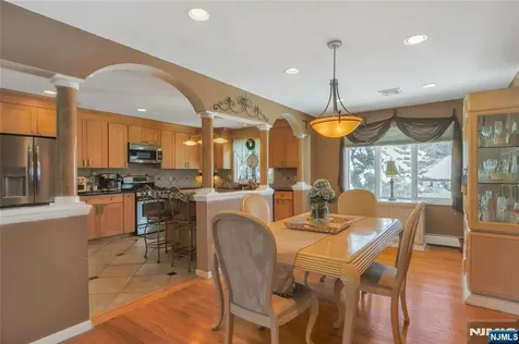 236 Oak Avenue River Vale NJ 07675
