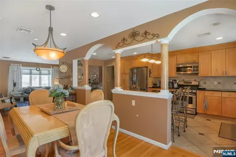 236 Oak Avenue River Vale NJ 07675