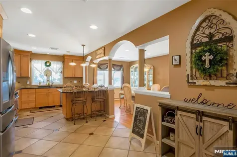 236 Oak Avenue River Vale NJ 07675