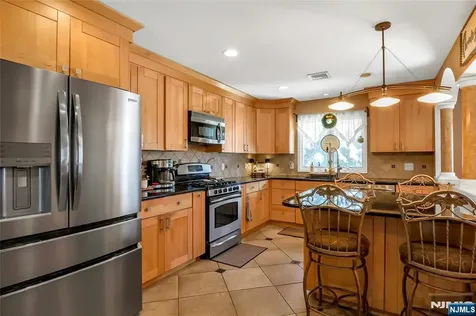 236 Oak Avenue River Vale NJ 07675