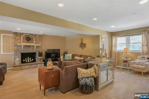 236 Oak Avenue River Vale NJ 07675