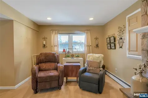 236 Oak Avenue River Vale NJ 07675