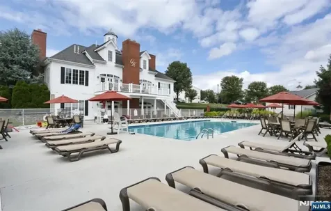 117 Barclay Drive Nutley NJ 07110