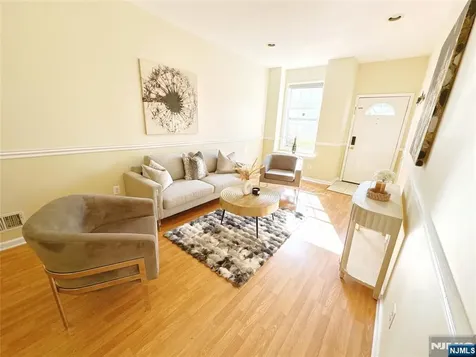117 Barclay Drive Nutley NJ 07110
