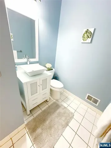 117 Barclay Drive Nutley NJ 07110