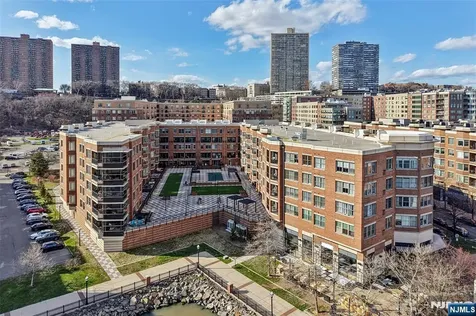 22 Ave At Port Imperial West New York NJ 07093