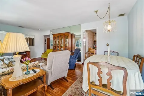 193 Homestead Road Paramus NJ 07652