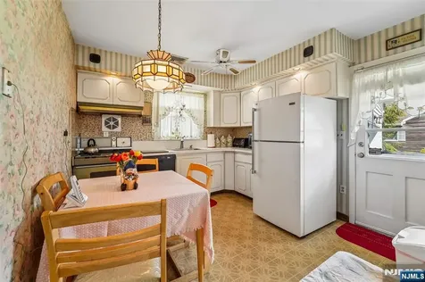 193 Homestead Road Paramus NJ 07652
