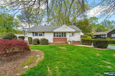193 Homestead Road Paramus NJ 07652