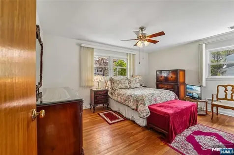 193 Homestead Road Paramus NJ 07652
