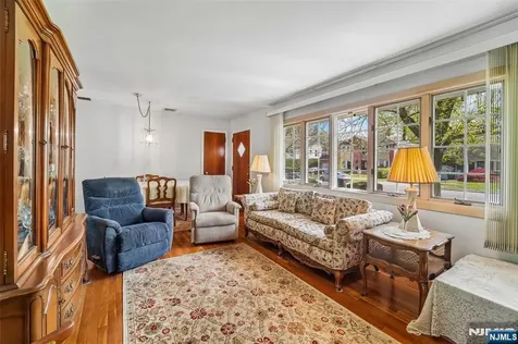 193 Homestead Road Paramus NJ 07652