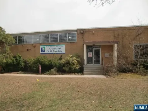348 Evelyn Street Paramus NJ 07652
