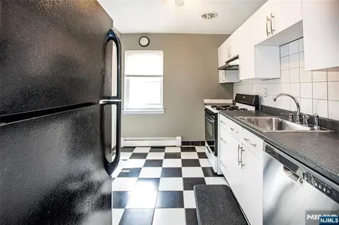 1130 Valley Road Wayne NJ 07470