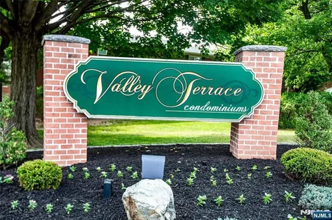1130 Valley Road Wayne NJ 07470