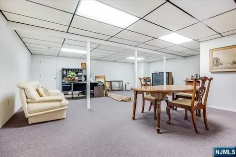 64 Roosevelt Avenue North Haledon NJ 07508