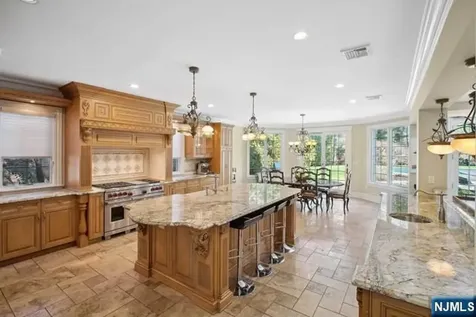 8 Willow Drive Englewood Cliffs NJ 07632