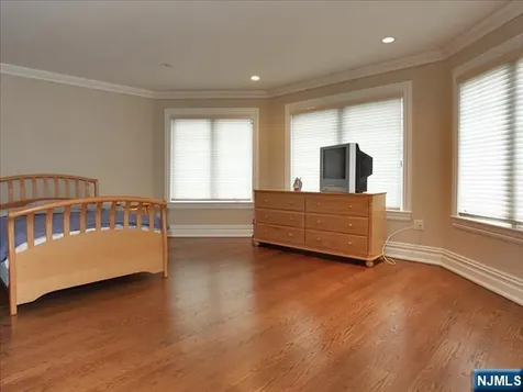 8 Willow Drive Englewood Cliffs NJ 07632