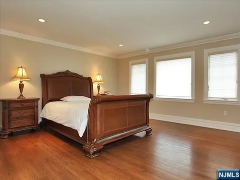 8 Willow Drive Englewood Cliffs NJ 07632