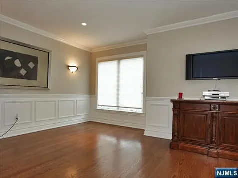 8 Willow Drive Englewood Cliffs NJ 07632
