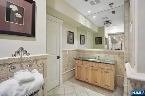 8 Willow Drive Englewood Cliffs NJ 07632