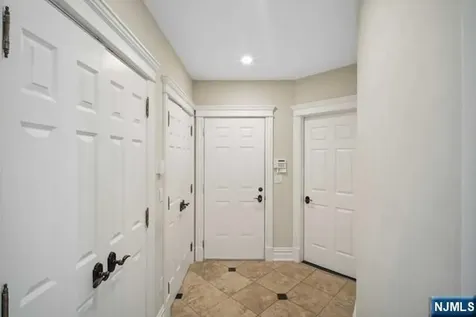 8 Willow Drive Englewood Cliffs NJ 07632