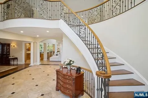 8 Willow Drive Englewood Cliffs NJ 07632