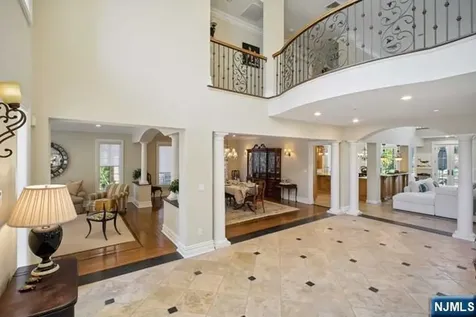8 Willow Drive Englewood Cliffs NJ 07632