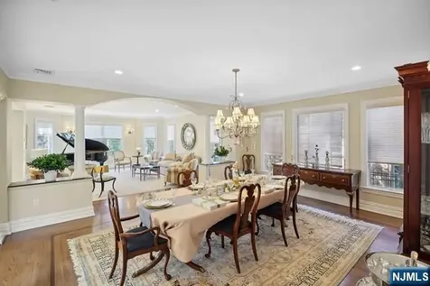 8 Willow Drive Englewood Cliffs NJ 07632
