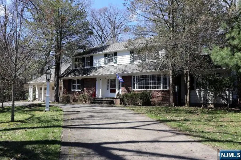 435 Carlton Road Wyckoff NJ 07481