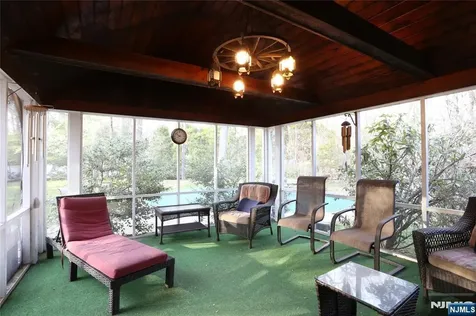435 Carlton Road Wyckoff NJ 07481