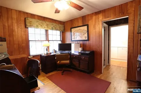 435 Carlton Road Wyckoff NJ 07481