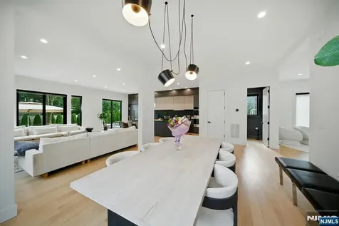 90 Columbus Drive Tenafly NJ 07670