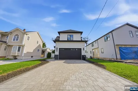 90 Columbus Drive Tenafly NJ 07670