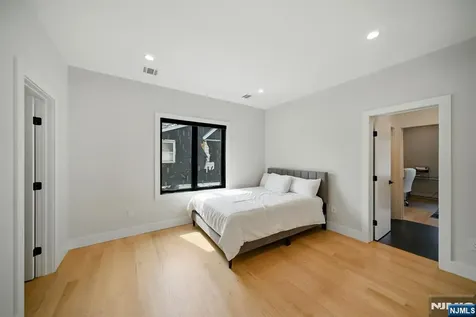 90 Columbus Drive Tenafly NJ 07670