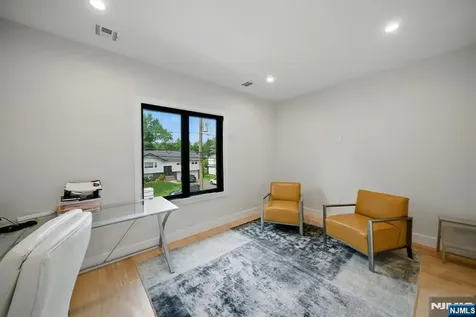 90 Columbus Drive Tenafly NJ 07670