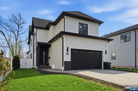 90 Columbus Drive Tenafly NJ 07670