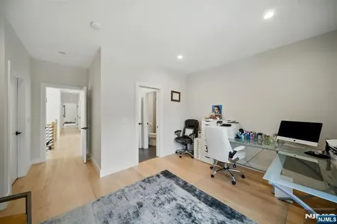 90 Columbus Drive Tenafly NJ 07670